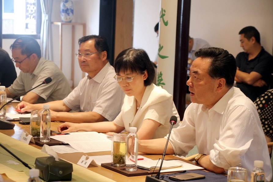 学会国际问题学术沙龙掠影07